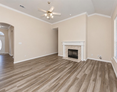 5121 Yaupon Drive - Photo Thumbnail 11
