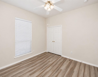 5121 Yaupon Drive - Photo Thumbnail 30