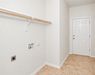 5121 Yaupon Drive - Photo Thumbnail 32
