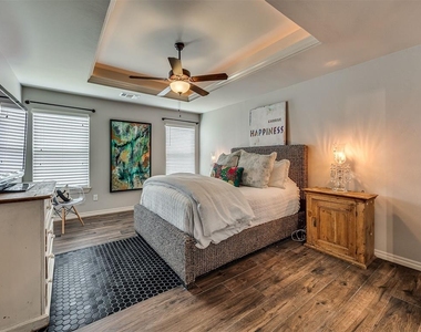 14704 Brinklee Way - Photo Thumbnail 16