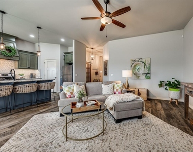14704 Brinklee Way - Photo Thumbnail 7