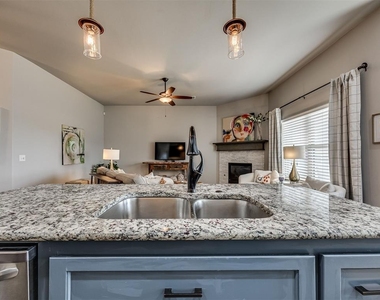 14704 Brinklee Way - Photo Thumbnail 11