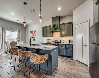 14704 Brinklee Way - Photo Thumbnail 33