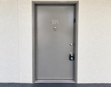101 Sw 132nd Way - Photo Thumbnail 16