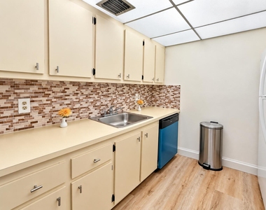 101 Sw 132nd Way - Photo Thumbnail 5