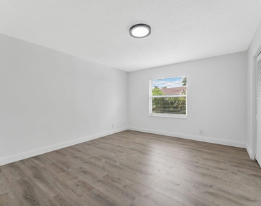 5855 Timber Valley Drive - Photo Thumbnail 16