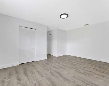 5855 Timber Valley Drive - Photo Thumbnail 18