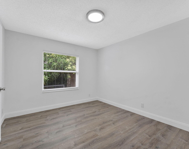 5855 Timber Valley Drive - Photo Thumbnail 12