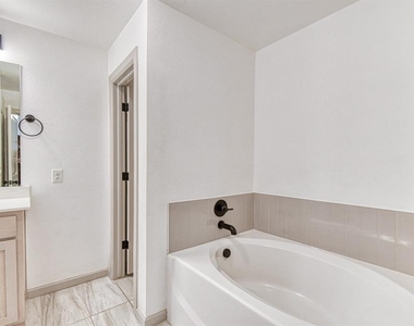13313 Sw 5th Street - Photo Thumbnail 32