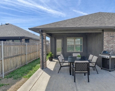 13313 Sw 5th Street - Photo Thumbnail 10