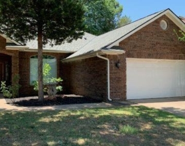 14705 Collingwood Lane - Photo Thumbnail 2