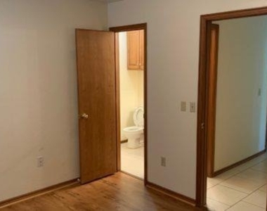 14705 Collingwood Lane - Photo Thumbnail 15