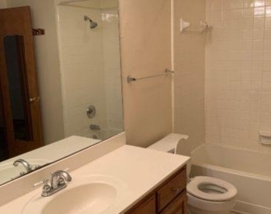 14705 Collingwood Lane - Photo Thumbnail 11