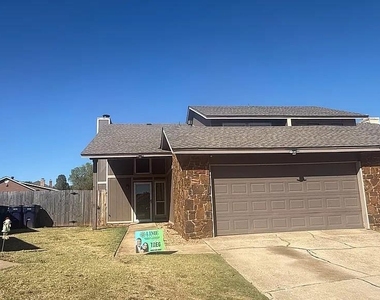 2221 S Shadowridge Court - Photo Thumbnail 1