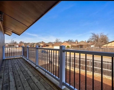 2221 S Shadowridge Court - Photo Thumbnail 18