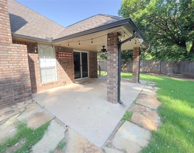 11800 Kingsridge Terrace - Photo Thumbnail 24