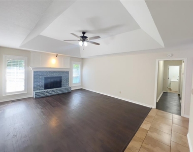 11800 Kingsridge Terrace - Photo Thumbnail 1