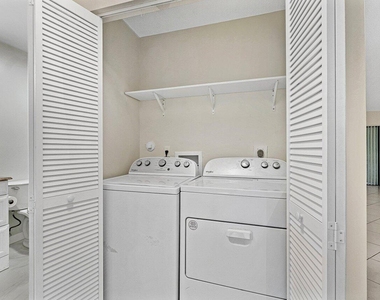 462 Hardwood Place - Photo Thumbnail 19