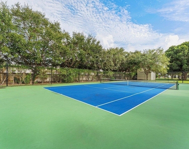 462 Hardwood Place - Photo Thumbnail 38
