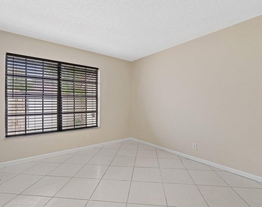 462 Hardwood Place - Photo Thumbnail 20