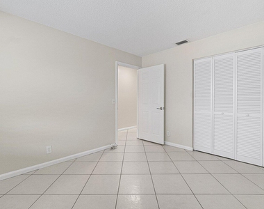 462 Hardwood Place - Photo Thumbnail 18