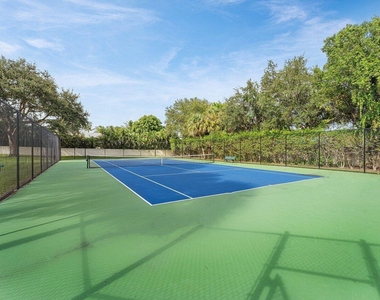 462 Hardwood Place - Photo Thumbnail 39