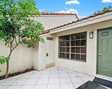462 Hardwood Place - Photo Thumbnail 5