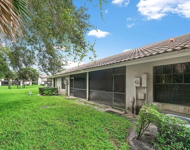 462 Hardwood Place - Photo Thumbnail 32