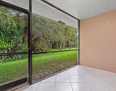 462 Hardwood Place - Photo Thumbnail 22