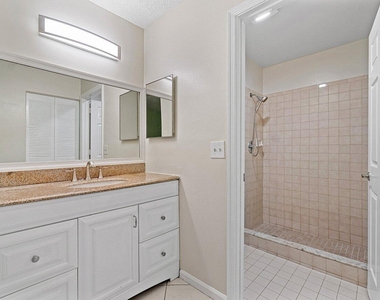 462 Hardwood Place - Photo Thumbnail 28