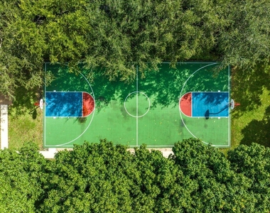 462 Hardwood Place - Photo Thumbnail 35