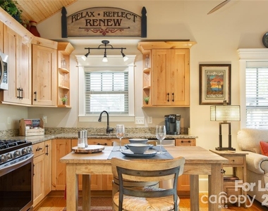 41 Mildred Avenue - Photo Thumbnail 3