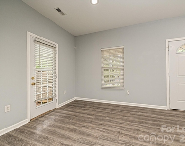 1233 Calhoun Street - Photo Thumbnail 9