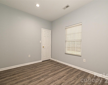 1233 Calhoun Street - Photo Thumbnail 16