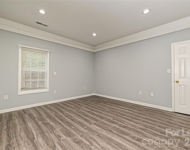 1233 Calhoun Street - Photo Thumbnail 12