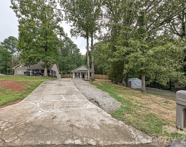 1233 Calhoun Street - Photo Thumbnail 22