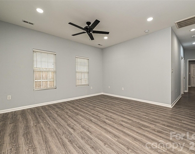 1233 Calhoun Street - Photo Thumbnail 11