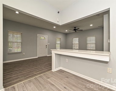 1233 Calhoun Street - Photo Thumbnail 8