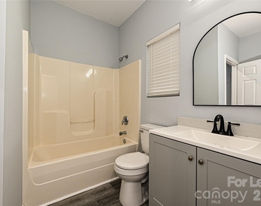 1233 Calhoun Street - Photo Thumbnail 13