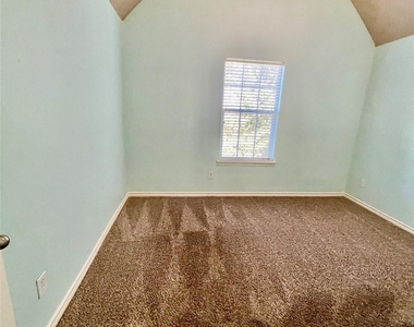 9405 Timber Wagon Drive - Photo Thumbnail 22