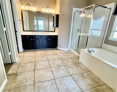 9405 Timber Wagon Drive - Photo Thumbnail 17