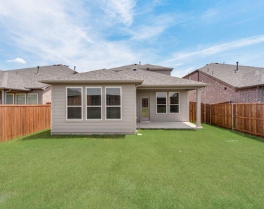 3004 Isla Terrace - Photo Thumbnail 19