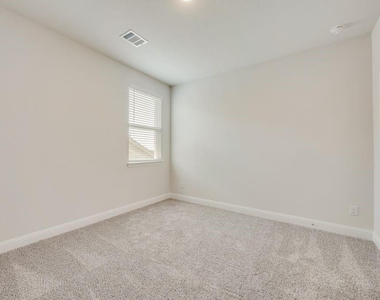 3004 Isla Terrace - Photo Thumbnail 17
