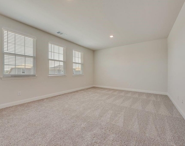 3004 Isla Terrace - Photo Thumbnail 13