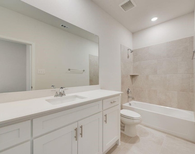 3004 Isla Terrace - Photo Thumbnail 14