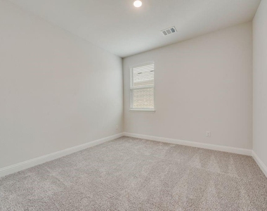3004 Isla Terrace - Photo Thumbnail 15