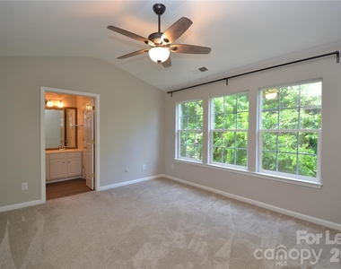 6655 Rothchild Drive - Photo Thumbnail 7