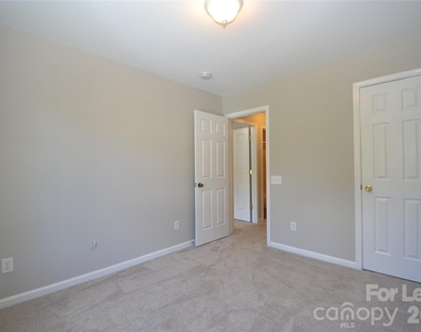 6655 Rothchild Drive - Photo Thumbnail 16