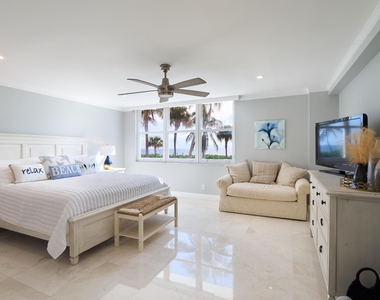 500 Ocean Drive - Photo Thumbnail 13