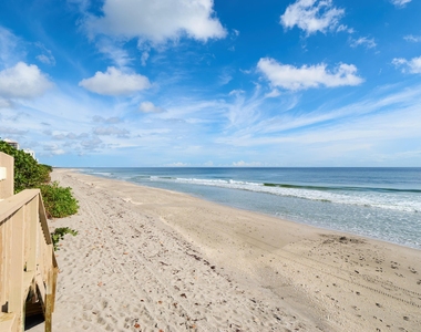 500 Ocean Drive - Photo Thumbnail 27
